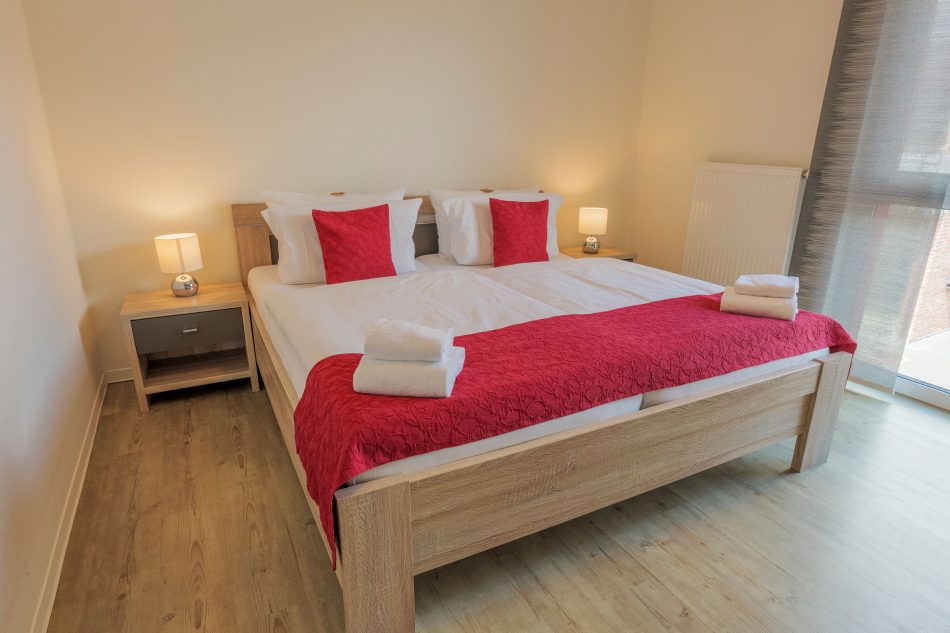 Schlafzimmer 1